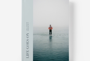 Álbum Life Goes On intro